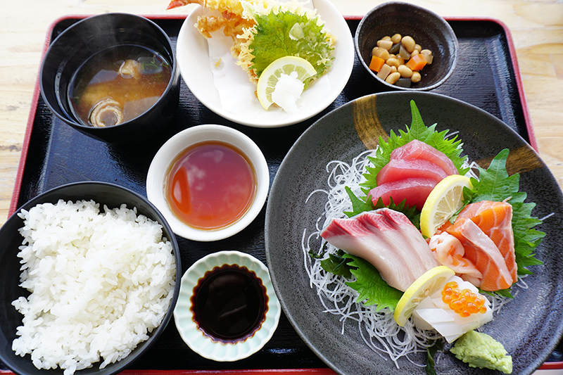 お刺身定食